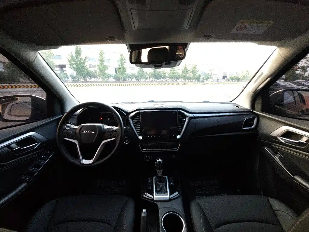 Isuzu D-MAX — миниатюра 6