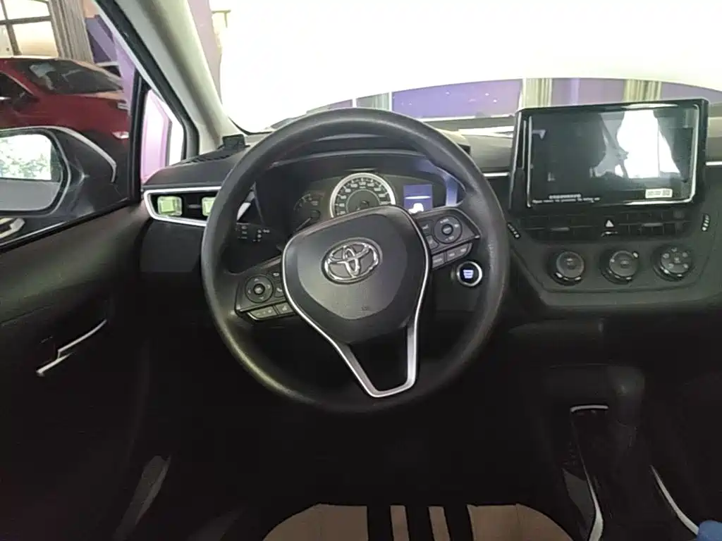 Toyota Corolla — миниатюра 11