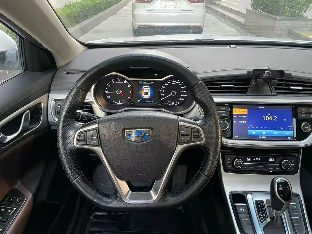 Geely Emgrand GL — миниатюра 7
