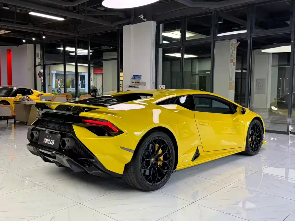 Lamborghini Huracán — миниатюра 6