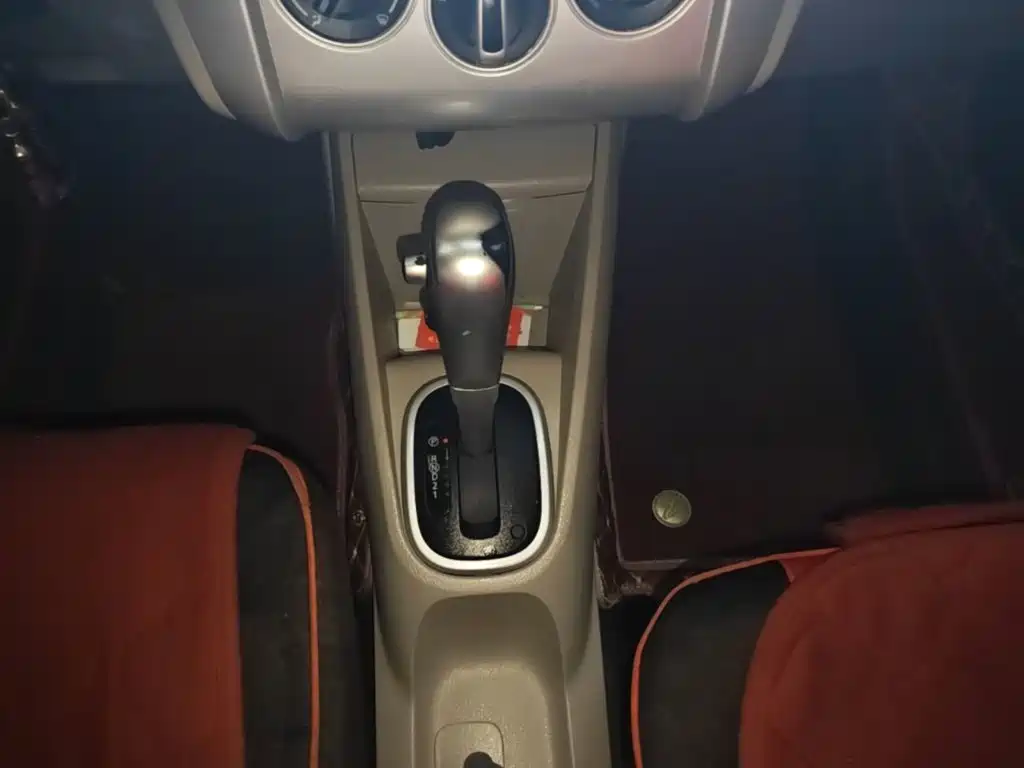 Venucia R50 — миниатюра 14