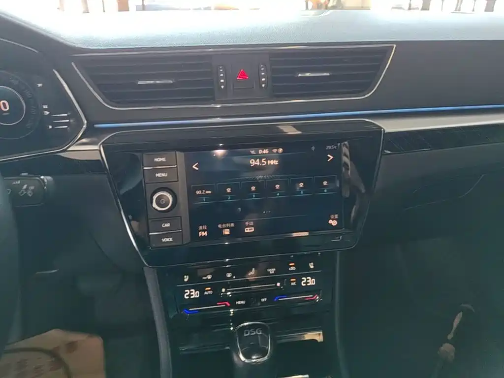Skoda Superb — миниатюра 13