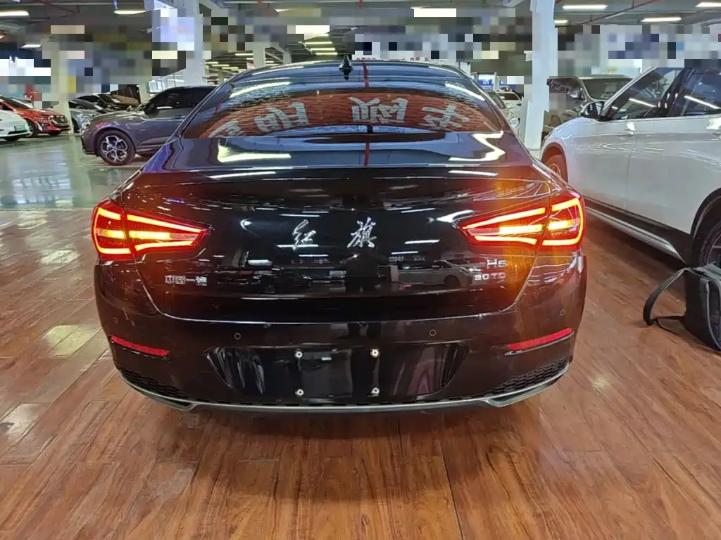 Hongqi Hongqi H5 — миниатюра 6