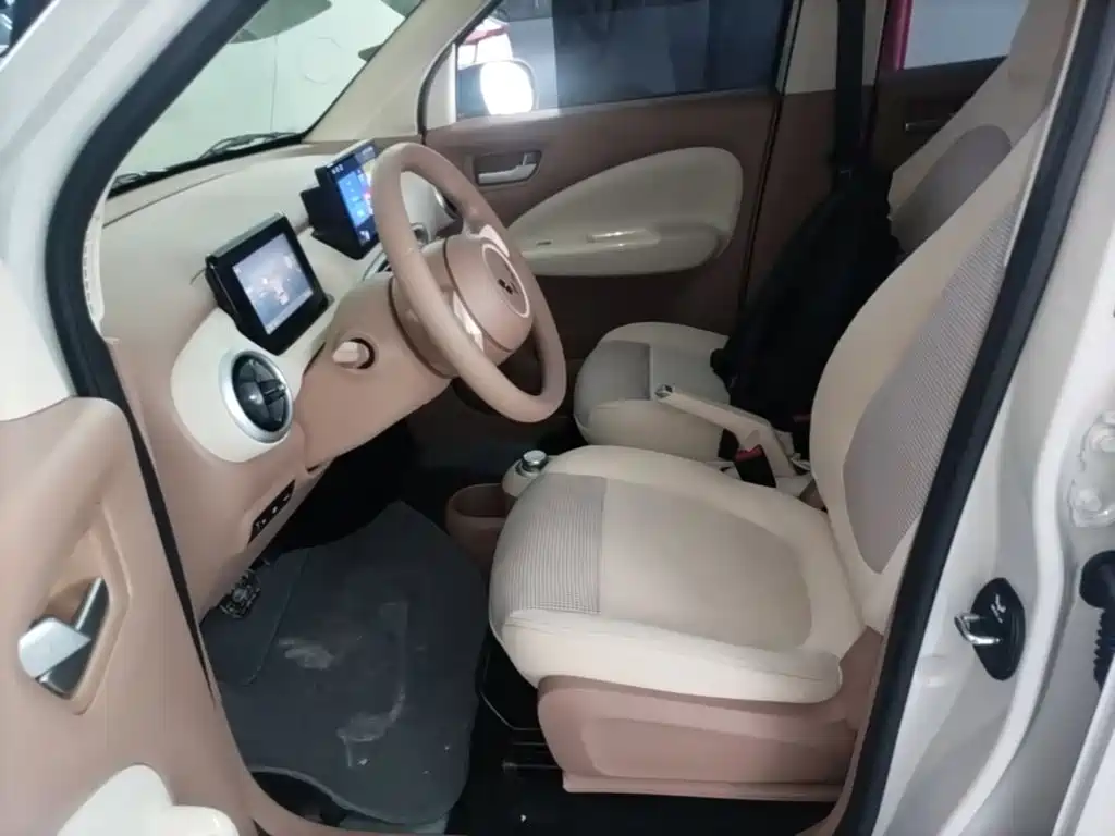 Wuling MINIEV — миниатюра 15
