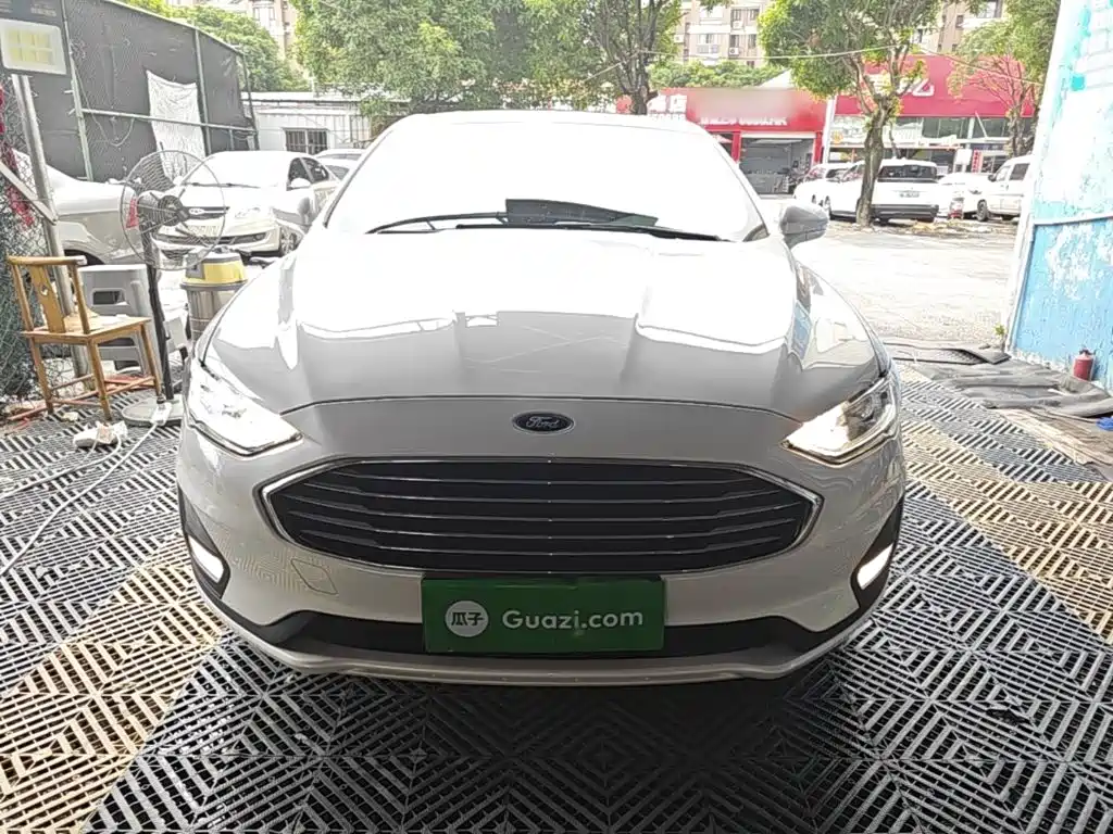 Ford Mondeo — миниатюра 3