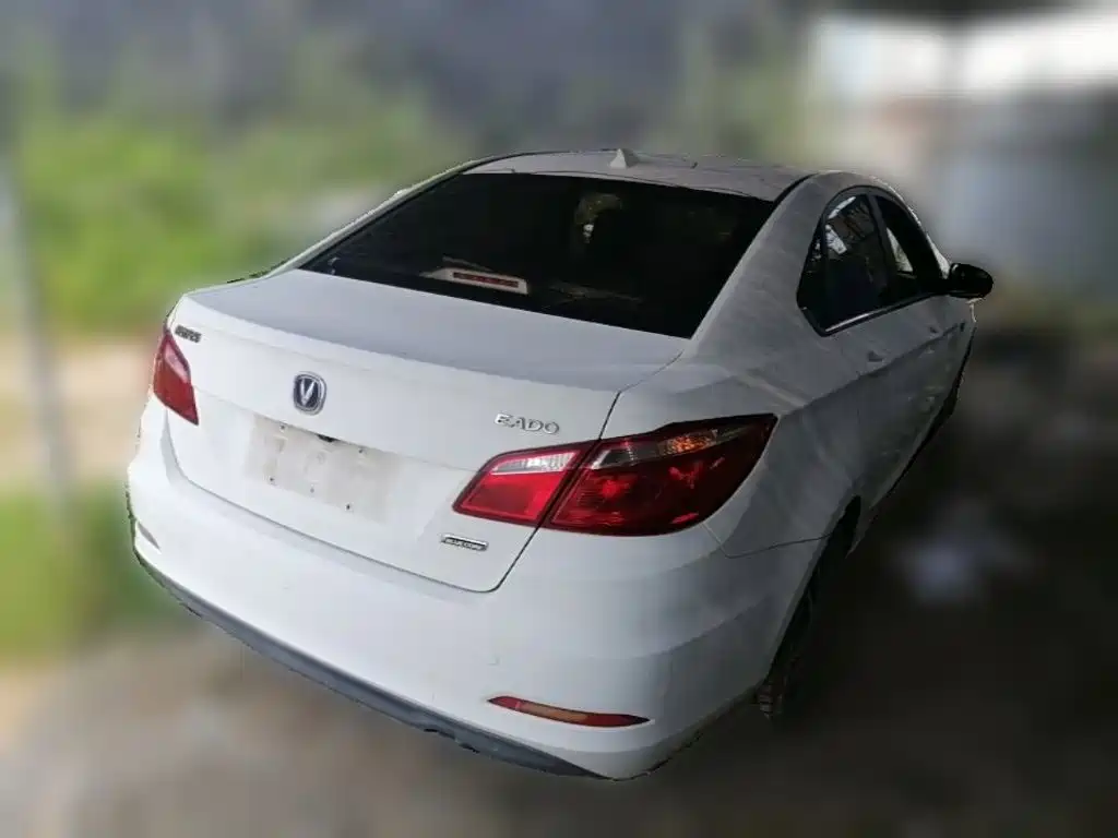 Changan Eado — миниатюра 12