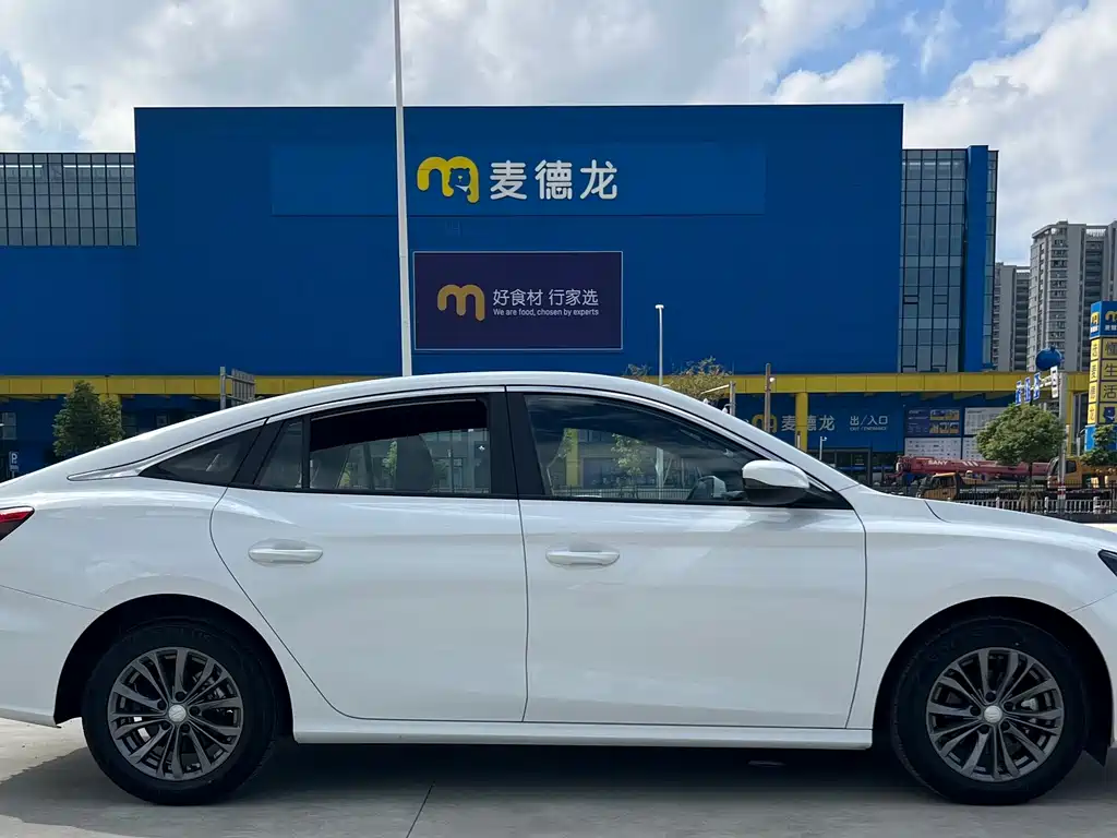 MG MG5 — миниатюра 7