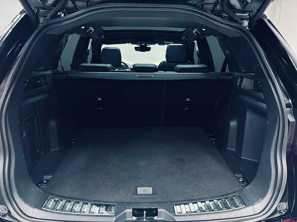 Land Rover Discovery Sport — миниатюра 16