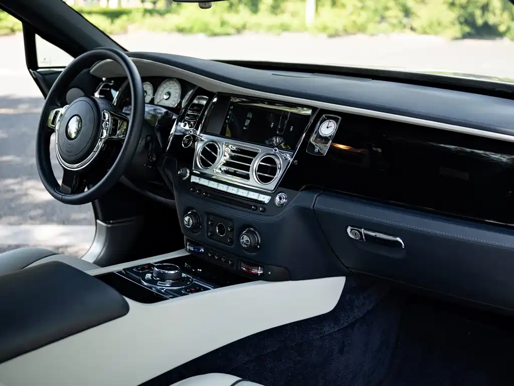 Rolls-Royce Wraith — миниатюра 11