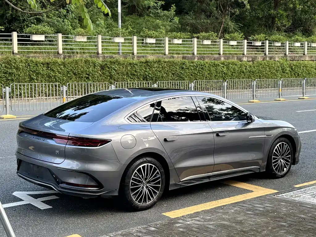 BYD Han — миниатюра 4