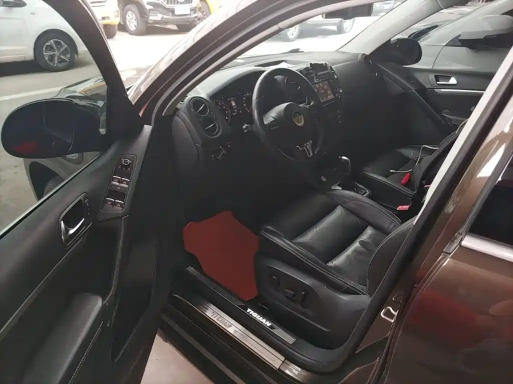 Volkswagen Tiguan — миниатюра 16