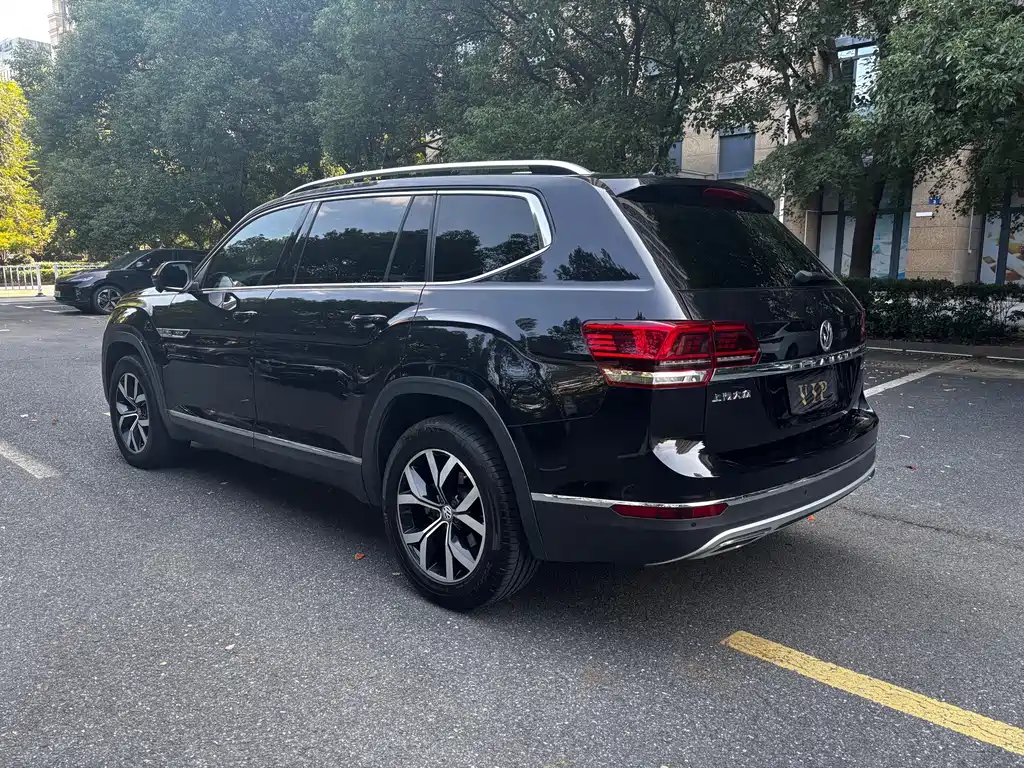 Volkswagen Teramont — миниатюра 5