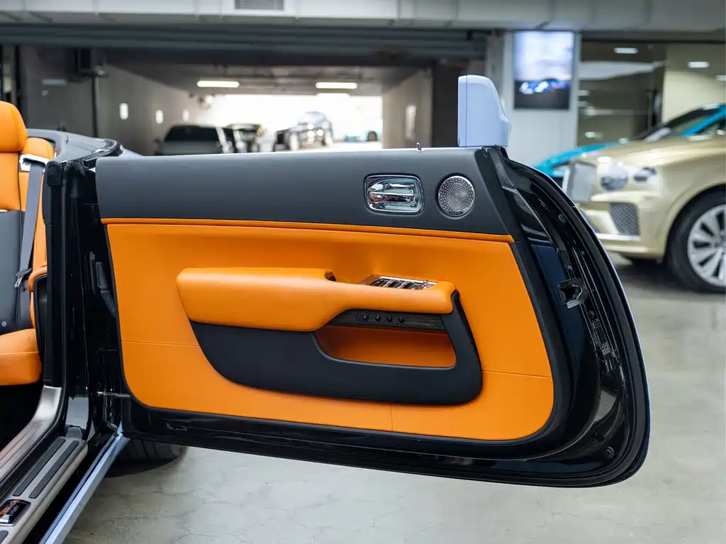 Rolls-Royce Dawn — миниатюра 17