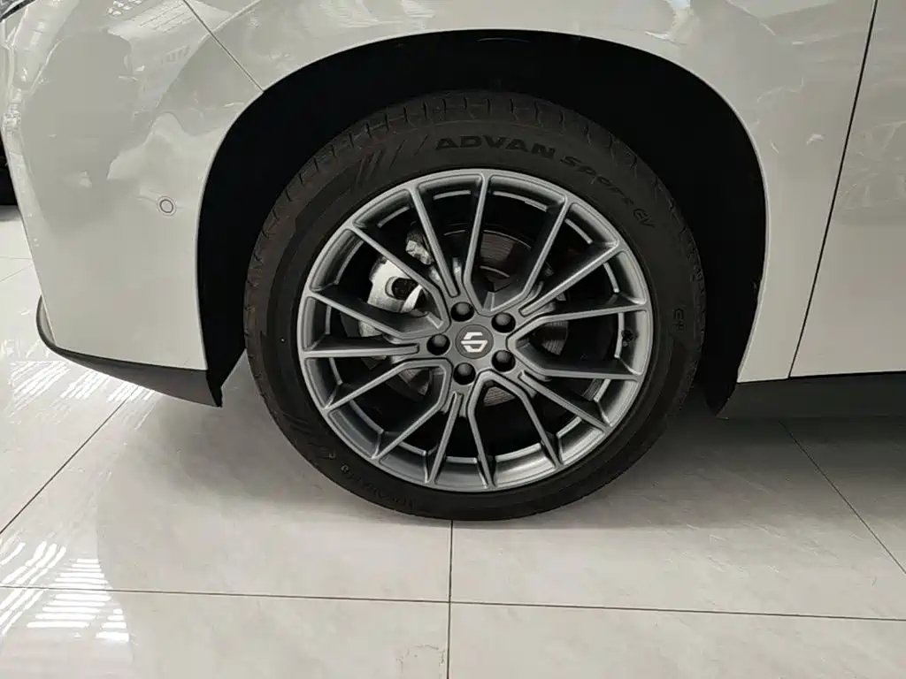 Leapmotor Leapmotor C10 — миниатюра 23
