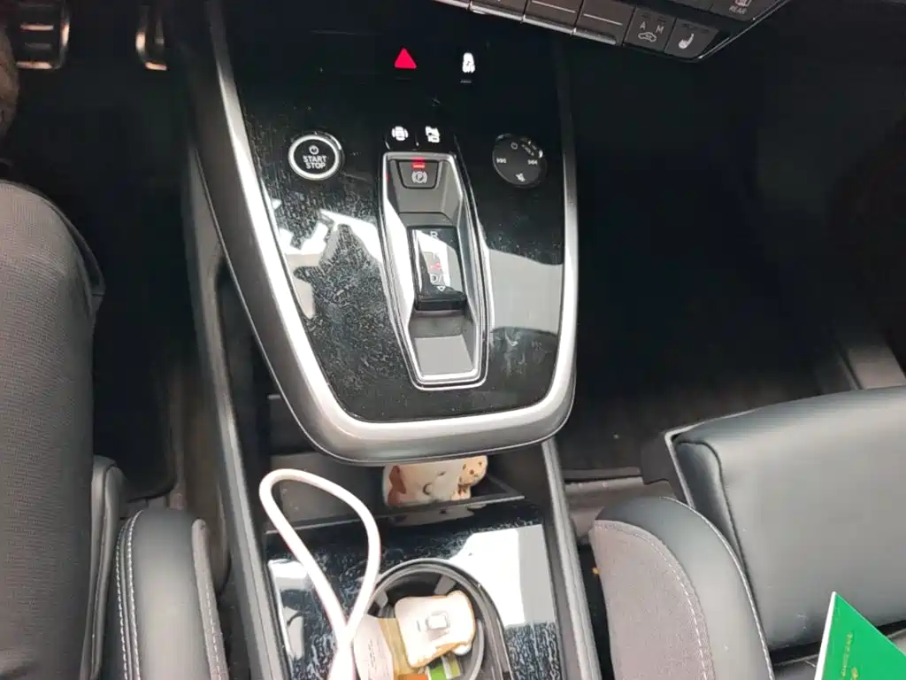 Audi Q4 e-tron — миниатюра 14