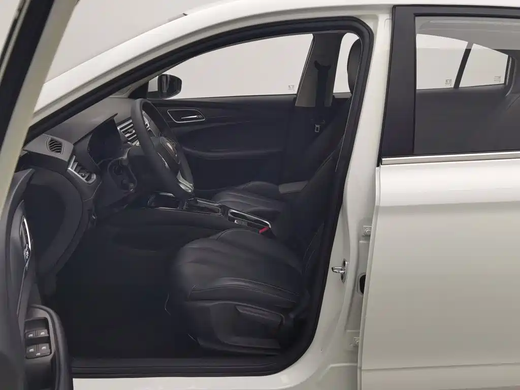 Roewe i5 — миниатюра 10