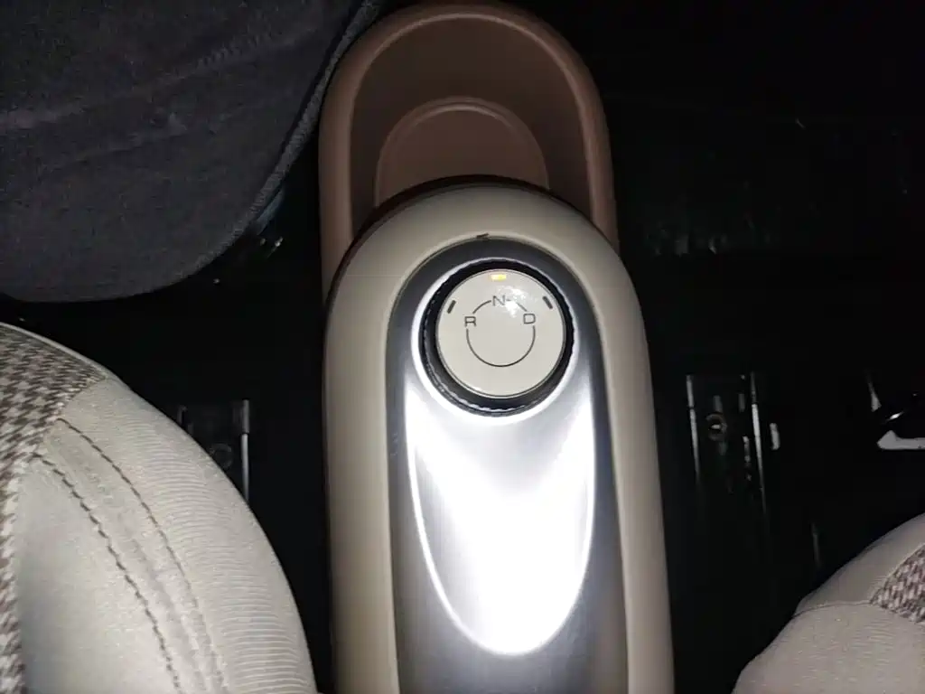 Wuling MINIEV — миниатюра 14