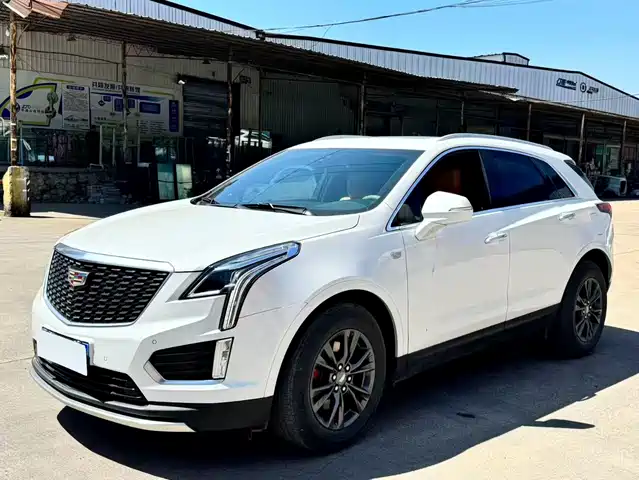 CADILLAC XT5