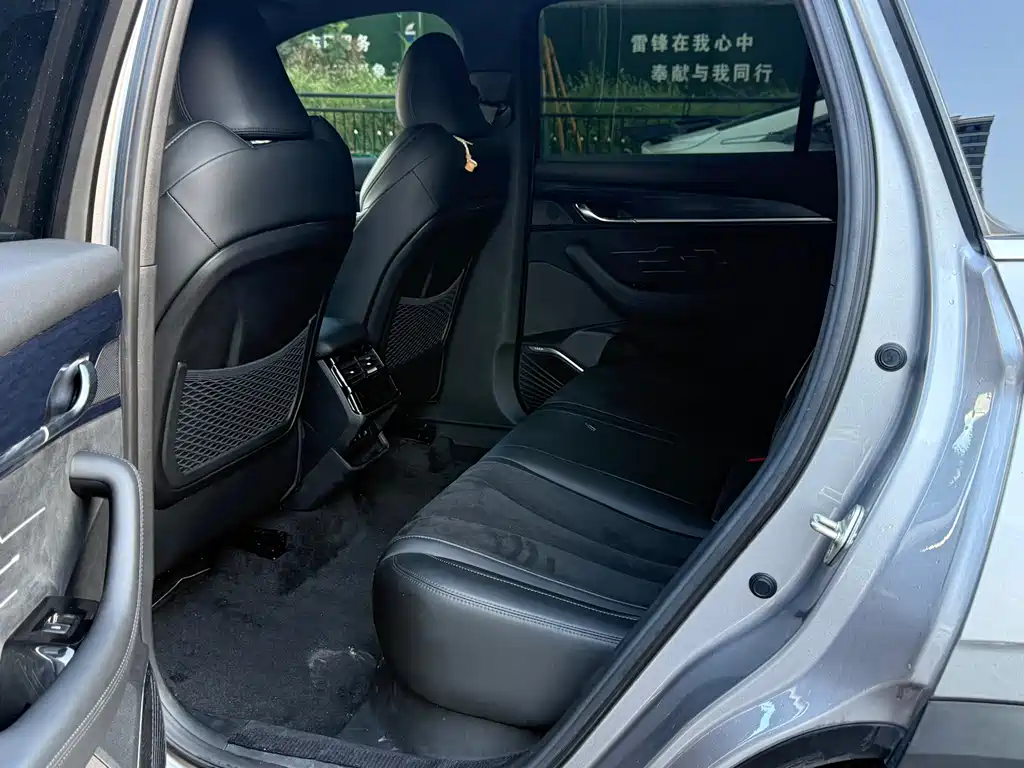 Geely Xingyue L — миниатюра 8