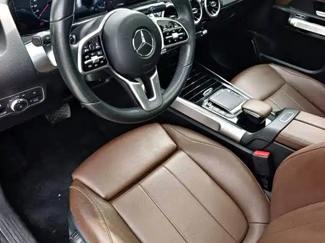 Mercedes-Benz GLB — миниатюра 3