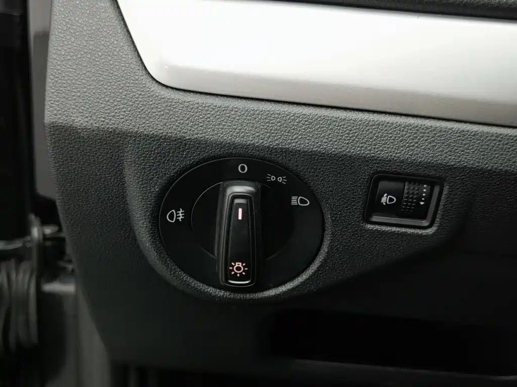 Volkswagen Lavida — миниатюра 21