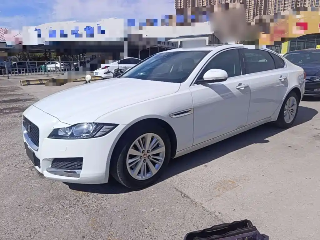 Jaguar XFL
