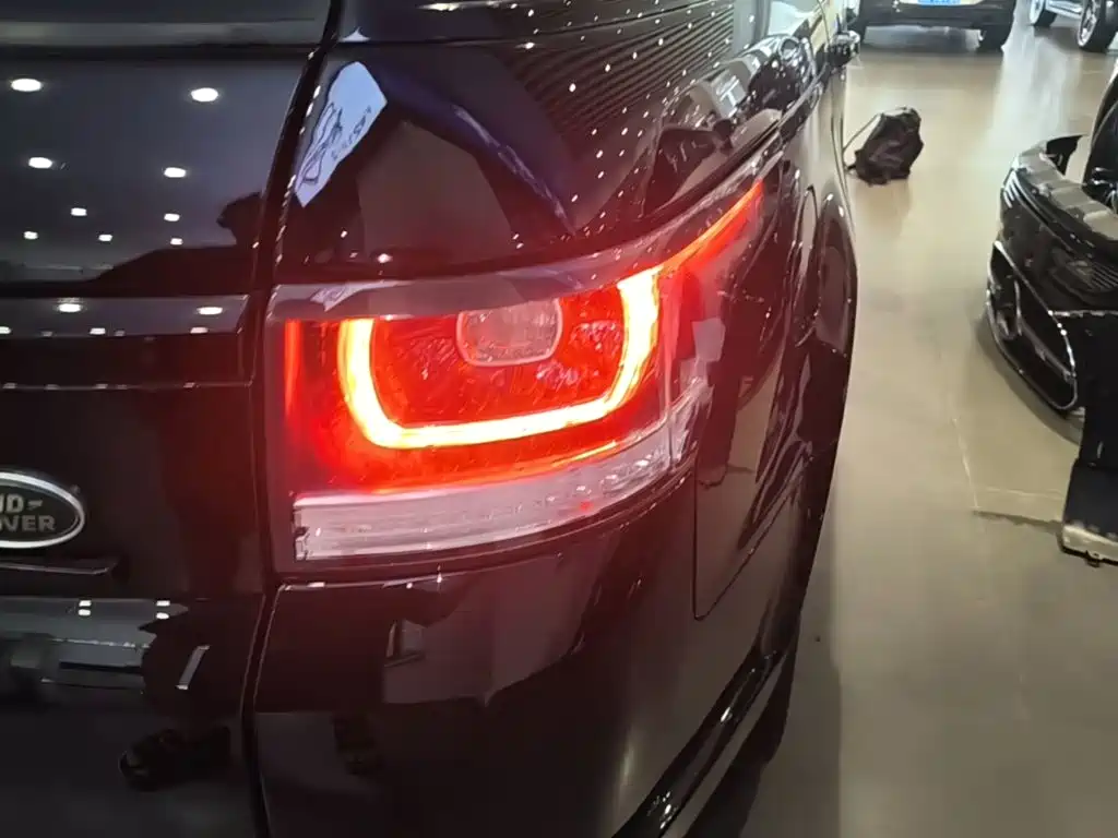Land Rover Sport — миниатюра 8