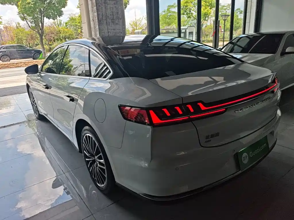 BYD Han — миниатюра 5