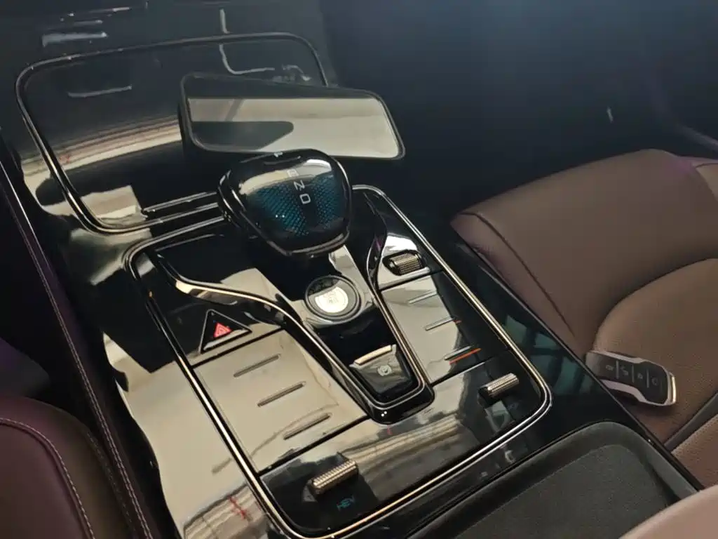 BYD Han — миниатюра 14