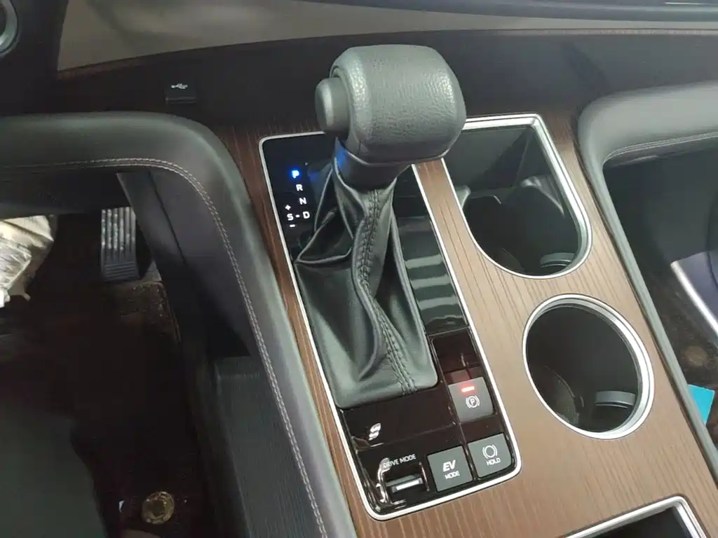 Toyota Sienna — миниатюра 14
