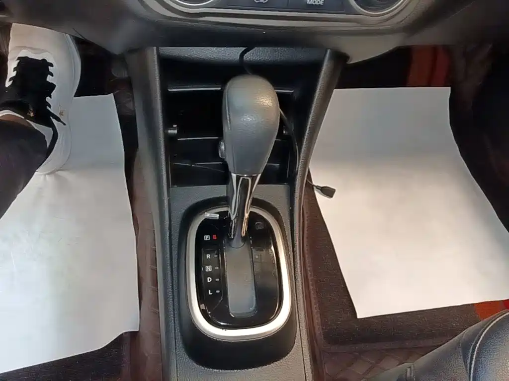Nissan Sylphy — миниатюра 14