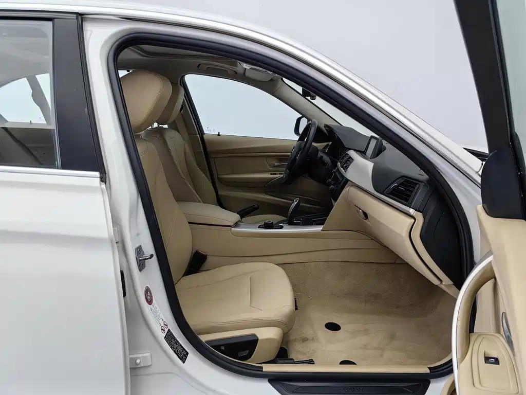 BMW 3 Series — миниатюра 23