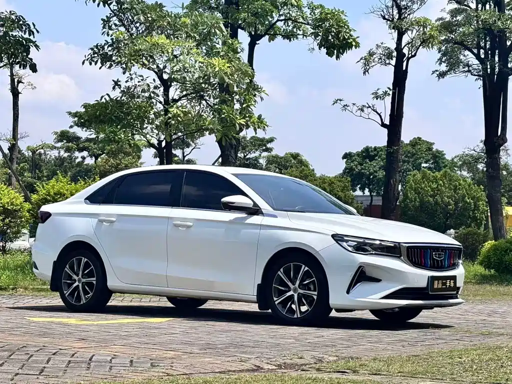 Geely Emgrand — миниатюра 3