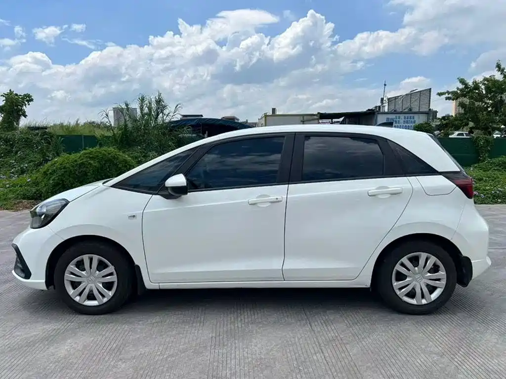 Honda Fit — миниатюра 5
