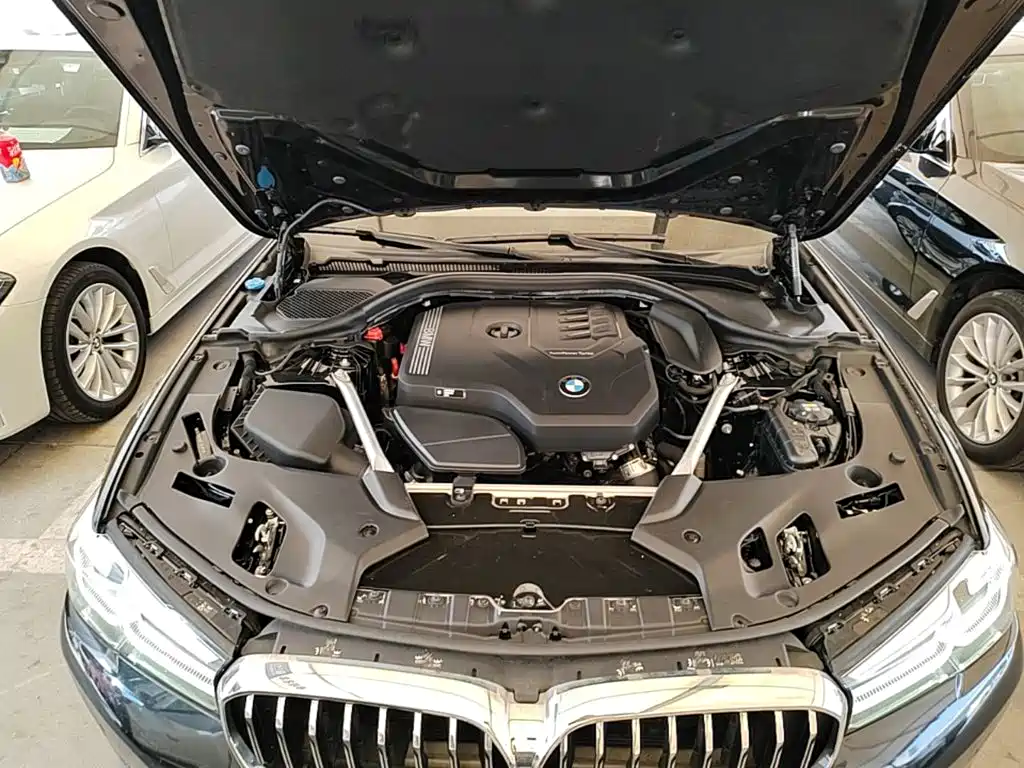 BMW 5 Series — миниатюра 20