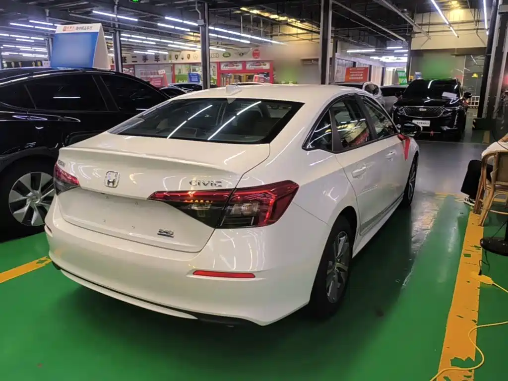 Honda Civic — миниатюра 7