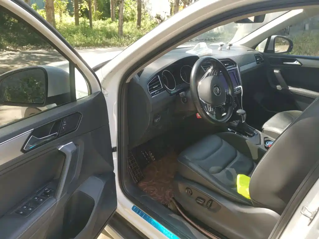 Volkswagen Tiguan L — миниатюра 12