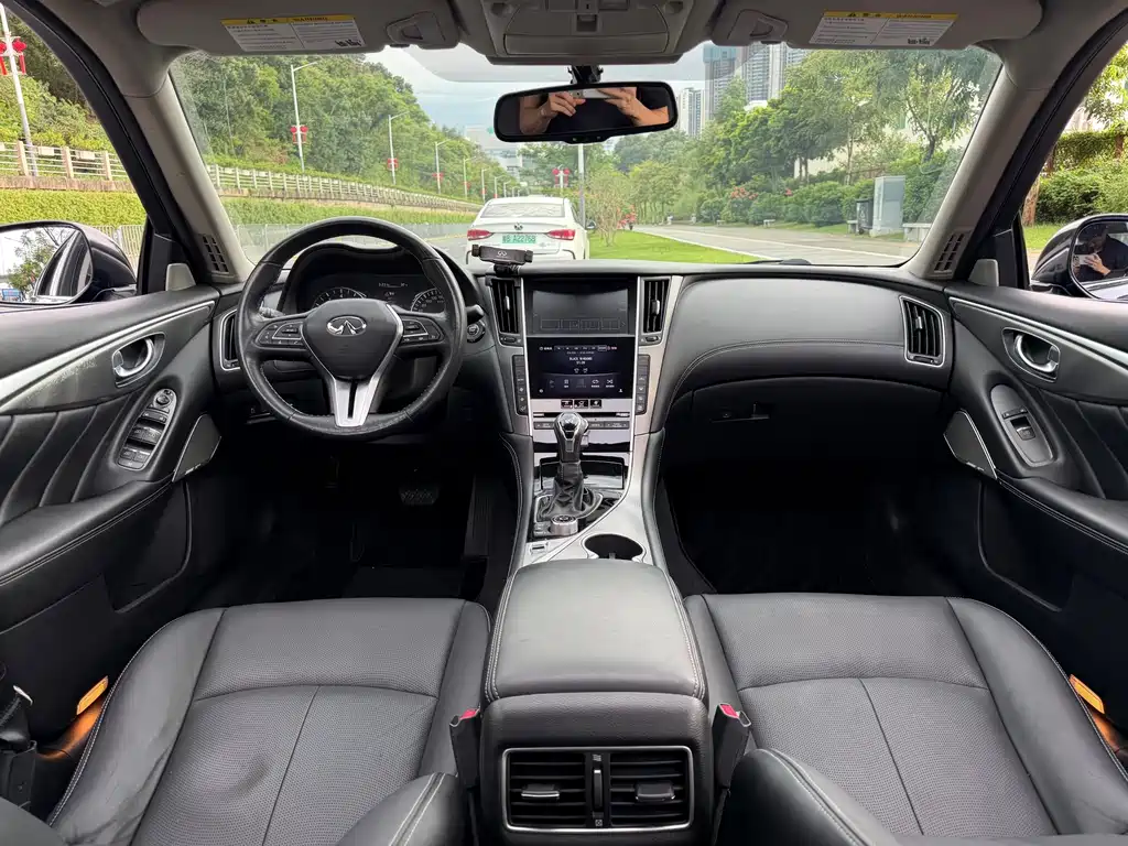 Infiniti Q50L — миниатюра 6