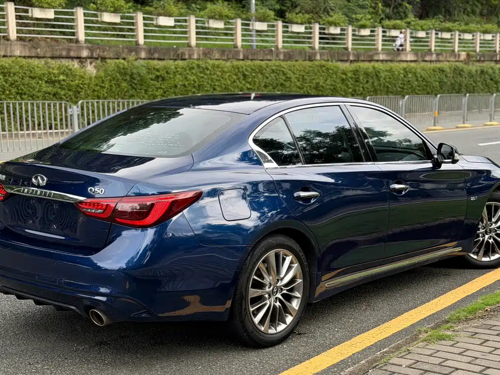 Infiniti Q50L — миниатюра 9