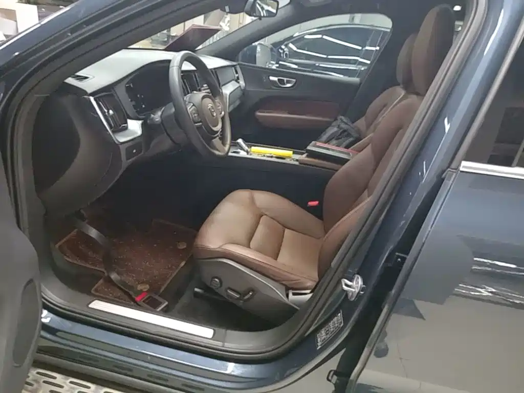 Volvo XC60 — миниатюра 16