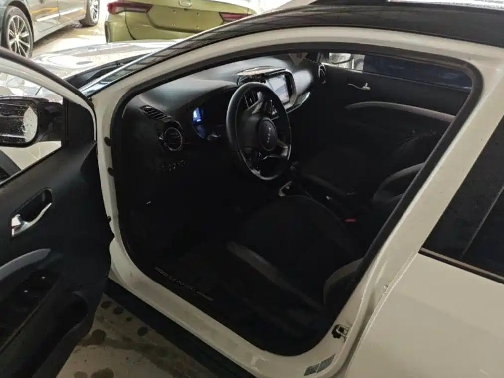 Kia KX1 — миниатюра 6