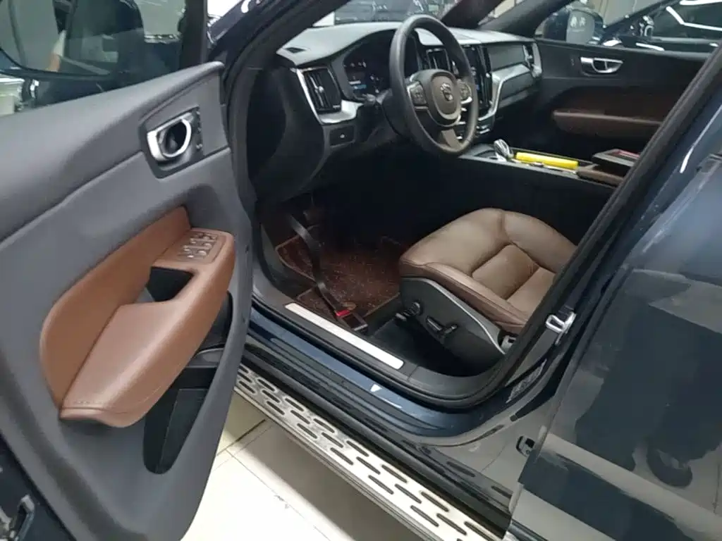 Volvo XC60 — миниатюра 15