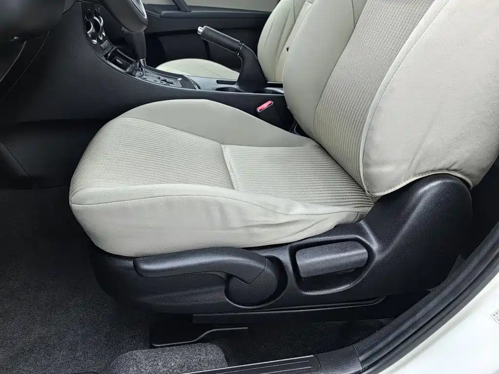 Mazda 3 Xingcheng — миниатюра 20