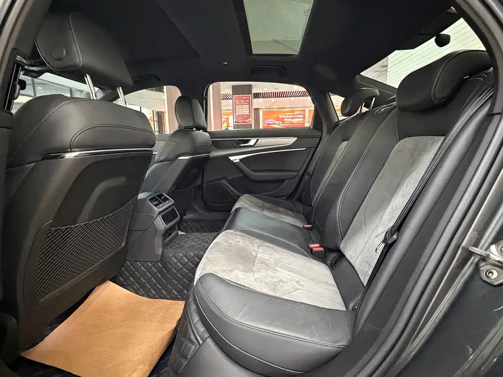 Audi A6L — миниатюра 12