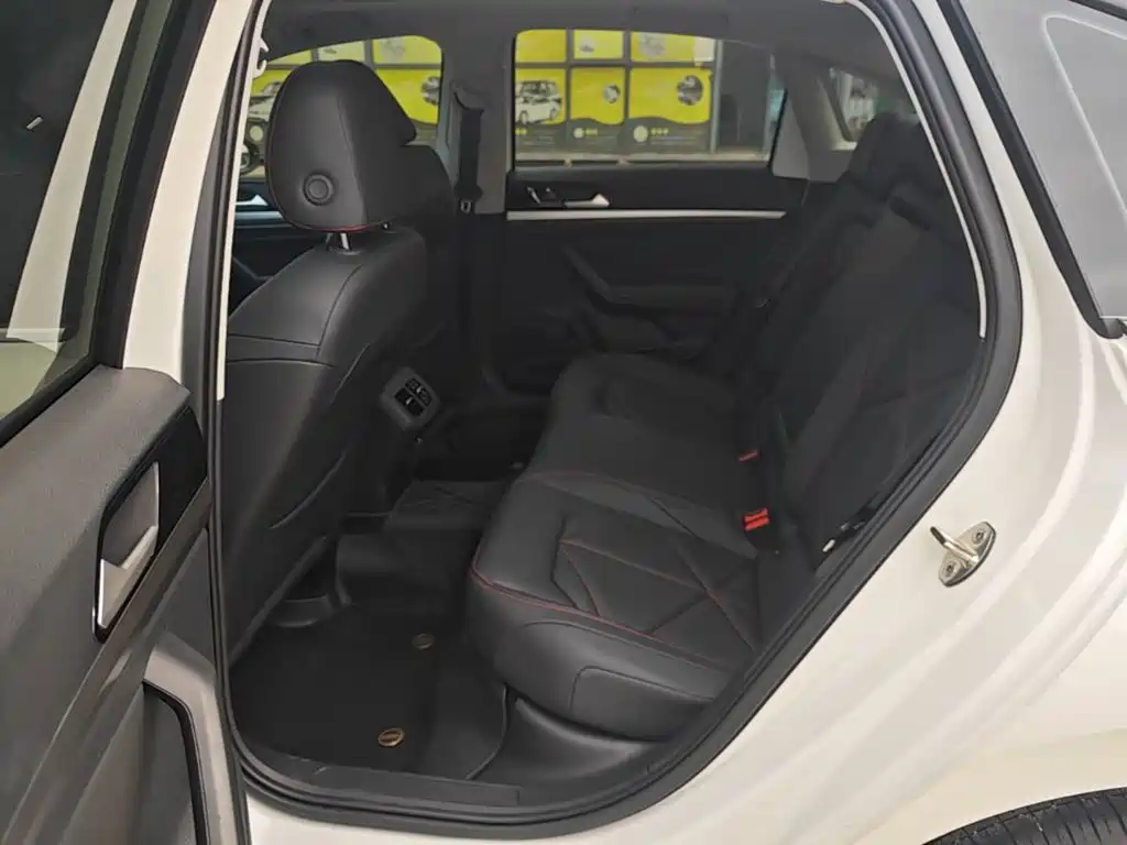 Volkswagen Lavida — миниатюра 17