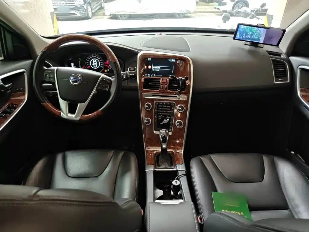 Volvo XC60 — миниатюра 13