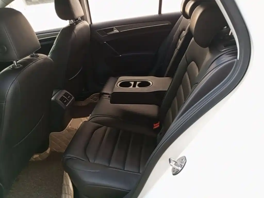 Volkswagen Golf — миниатюра 17