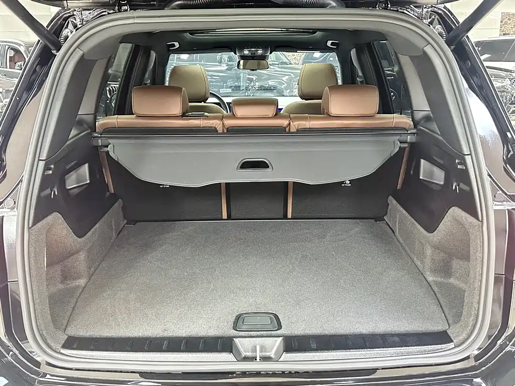 Mercedes-Benz GLB — миниатюра 23