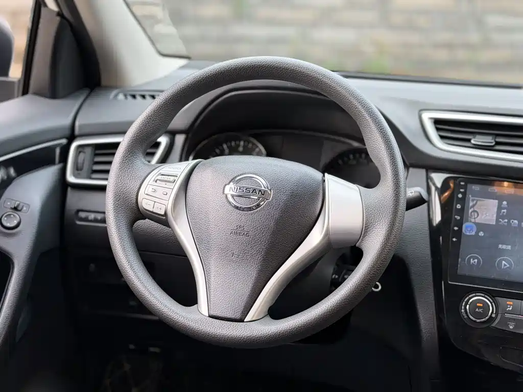 Nissan Qashqai — миниатюра 11