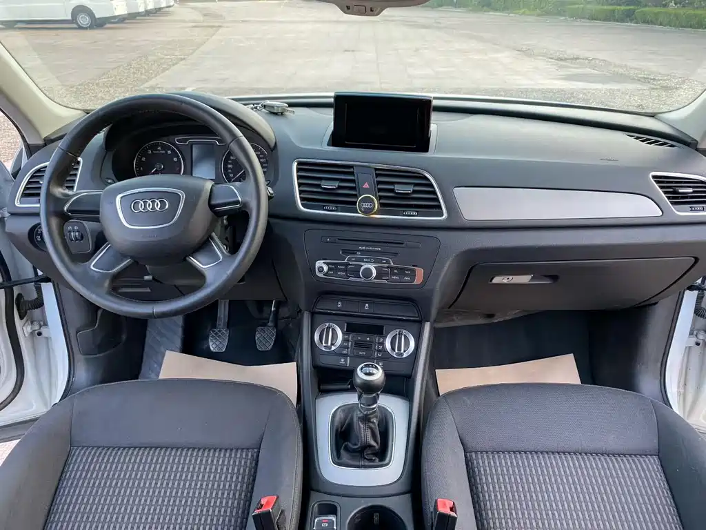 Audi Q3 — миниатюра 5
